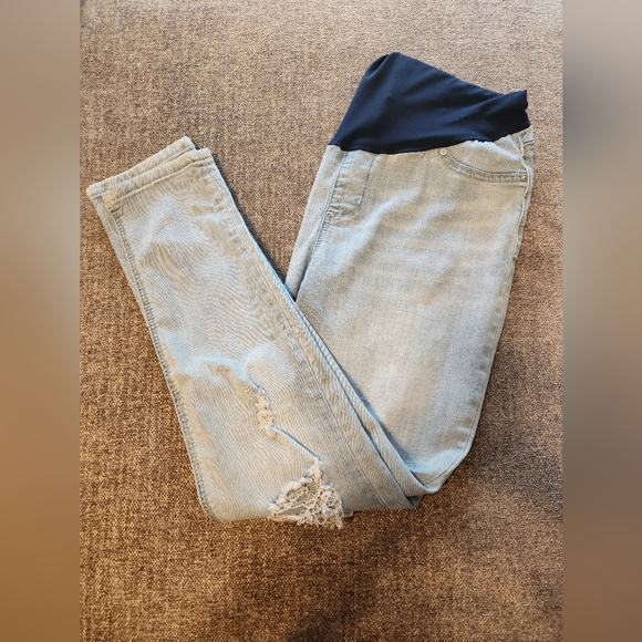 Maternity Distressed Jeans, Size L - Picture 9 of 9